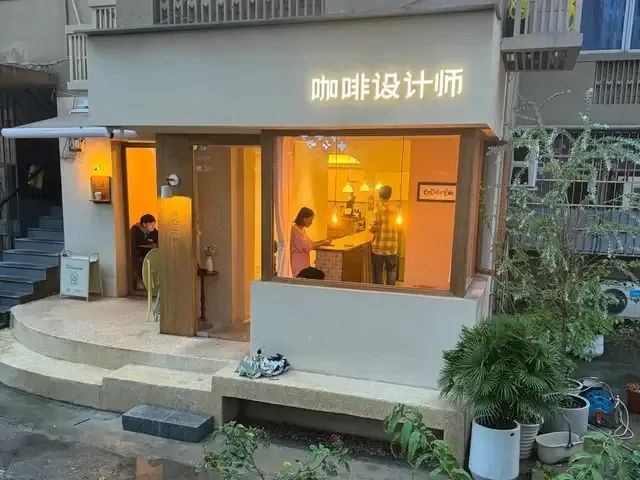 DƬ